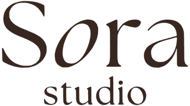 Sora studio logotipas